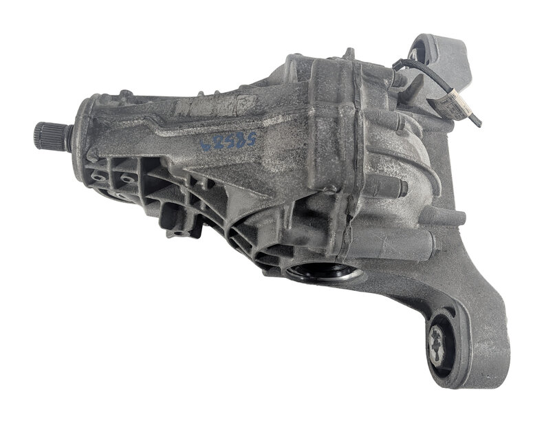 Thumbnail 3: 2015-2018 PORSCHE CAYENNE (958) 3.0L - REAR DIFFERENTIAL GEAR CARRIER ASSEMBLY
