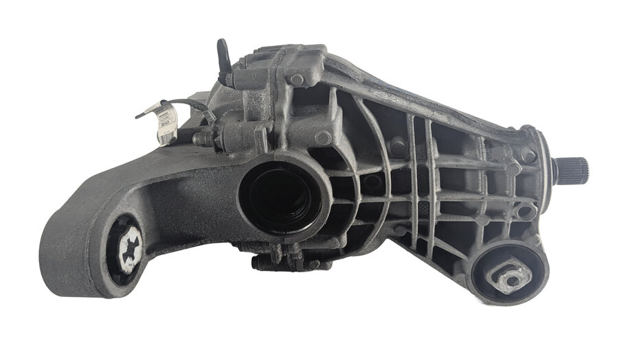 Thumbnail 6: 2015-2018 PORSCHE CAYENNE (958) 3.0L - REAR DIFFERENTIAL GEAR CARRIER ASSEMBLY