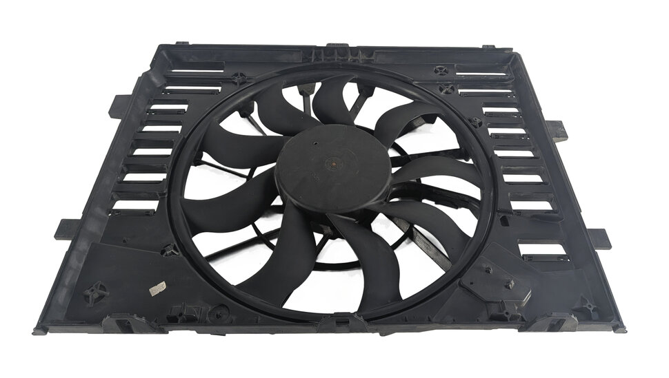 Thumbnail 7: 2011-2018 PORSCHE CAYENNE HYBRID (958) RADIATOR COOLING FAN w/ SHROUD