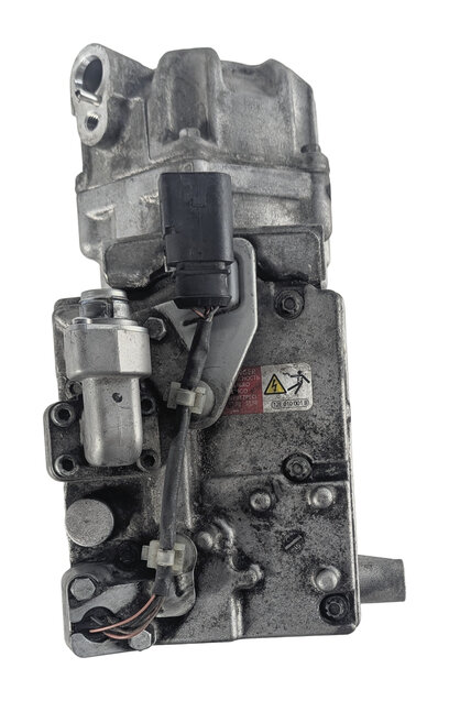 Thumbnail 4: 11-18 PORSCHE CAYENNE HYBRID (958) 3.0L ELECTRIC A/C COMPRESSOR PUMP 7PP820803B