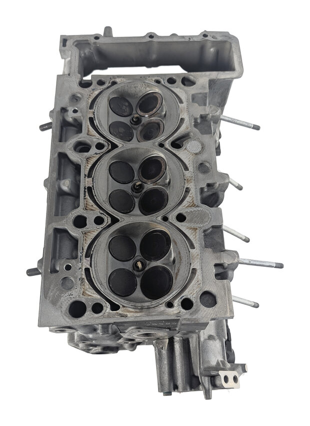 Thumbnail 3: 11-18 PORSCHE CAYENNE PANAMERA (958 970) 3.0L HYBRID ENGINE - LEFT CYLINDER HEAD