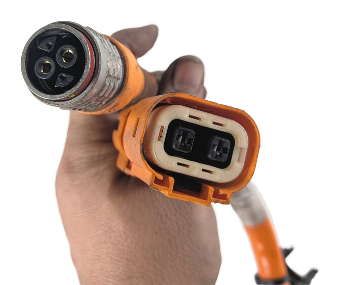 Thumbnail 8: 2016 PORSCHE CAYENNE (958) HYBRID HIGH VOLTAGE AC A/C COMPRESSOR CABLE WIRE LEAD