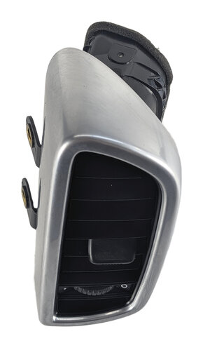 Thumbnail 3: 2016 PORSCHE CAYENNE (958) FRONT LEFT DRIVER DASH HEAT AIR AC VENT (Silver)