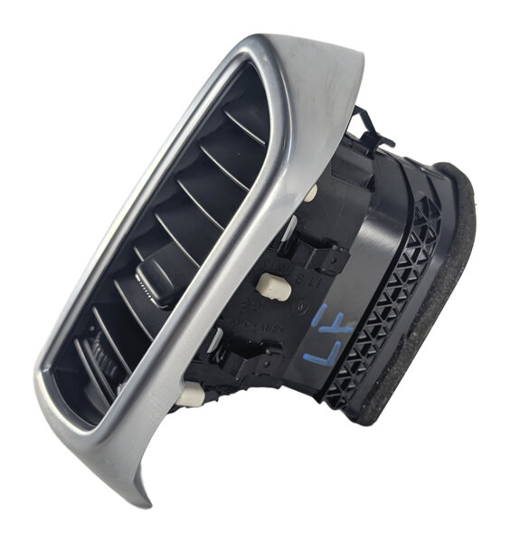 Thumbnail 4: 2016 PORSCHE CAYENNE (958) FRONT LEFT DRIVER DASH HEAT AIR AC VENT (Silver)