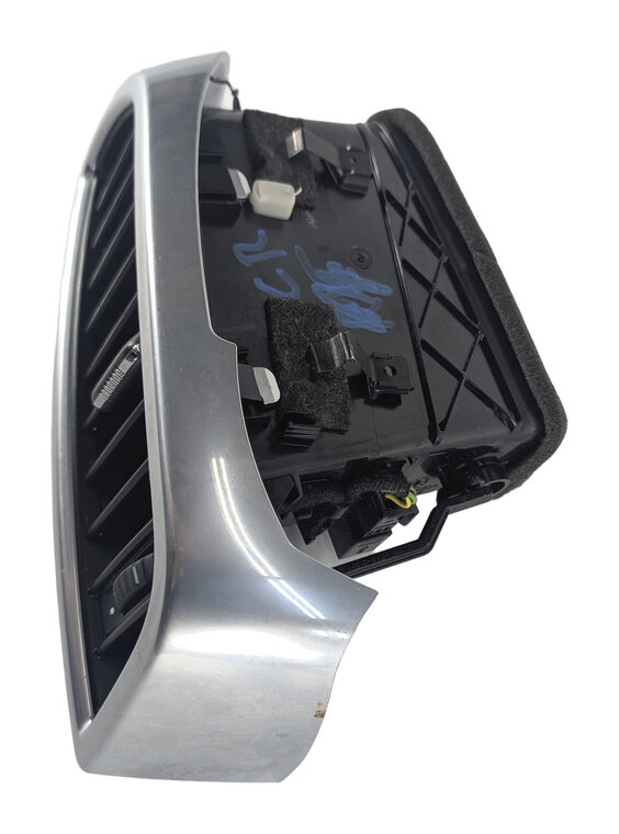 Thumbnail 4: 2016 PORSCHE CAYENNE (958) FRONT CENTER RIGHT DASH HEAT AIR AC VENT (Silver)