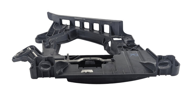 Thumbnail 6: 2016 PORSCHE CAYENNE 958 FRONT RIGHT PASSENGER HEADLIGHT HEADLAMP MOUNT BRACKET