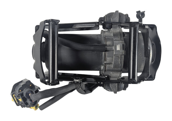 Thumbnail 6: 2016 PORSCHE CAYENNE (958) HYBRID ELECTRIC BRAKE BOOSTER VACUUM PUMP w/ BRACKET