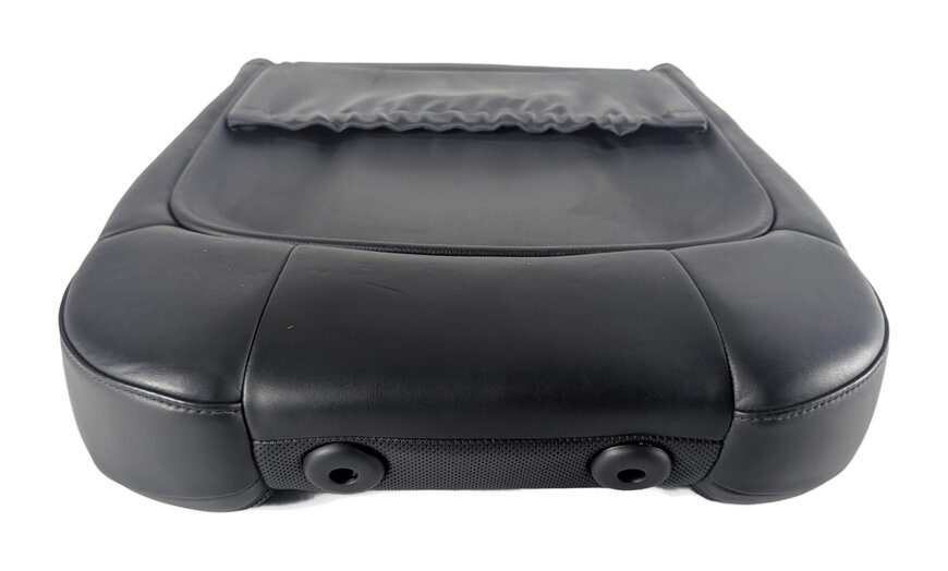 Thumbnail 6: 2016 PORSCHE CAYENNE (958) FRONT RIGHT UPPER HEATED COOLED SEAT CUSHION (Black)