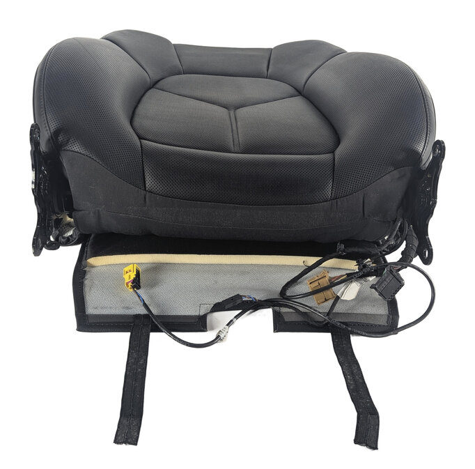 Thumbnail 2: 2016 PORSCHE CAYENNE (958) FRONT LEFT UPPER HEATED COOLED SEAT CUSHION (Black)