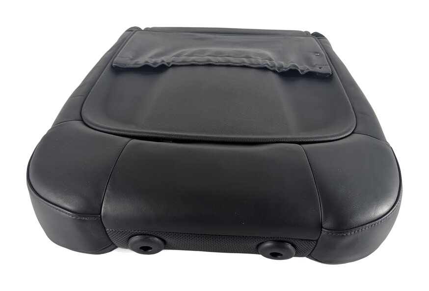 Thumbnail 6: 2016 PORSCHE CAYENNE (958) FRONT LEFT UPPER HEATED COOLED SEAT CUSHION (Black)