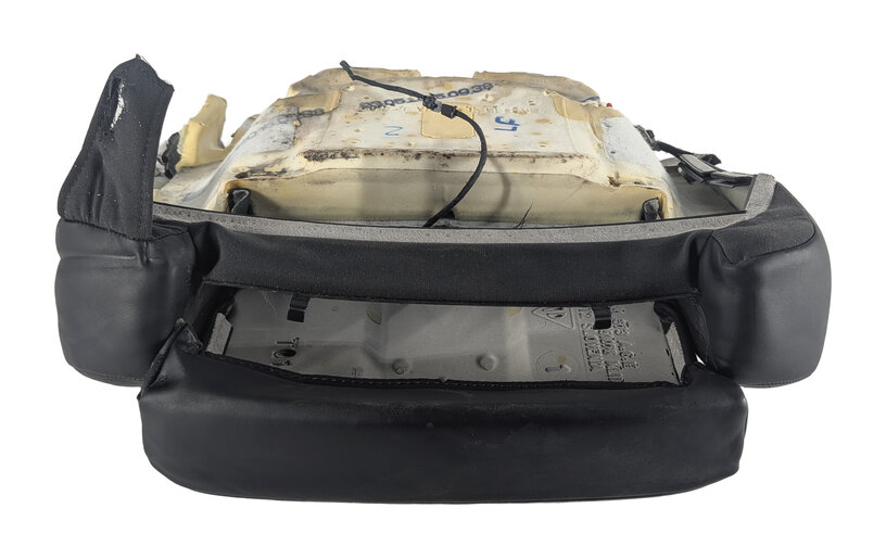 Thumbnail 6: 2016 PORSCHE CAYENNE (958) FRONT LEFT HEATED COOLED SEAT BOTTOM CUSHION (Black)