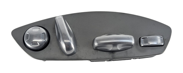 Thumbnail 3: 2016 PORSCHE CAYENNE (958) FRONT RIGHT PASSENGER SEAT ADJUST SWITCH w/ LUMBAR