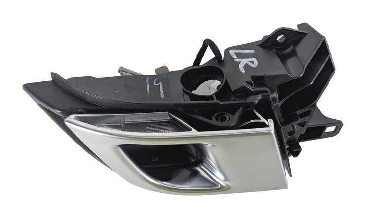 Thumbnail 3: 13-22 ROVER SPORT DISCOVERY L404 L462 L494 LEFT FRONT OR REAR INTERIOR HANDLE
