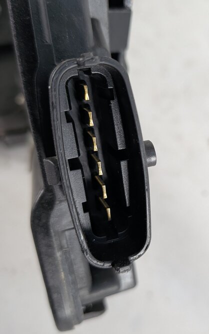 Thumbnail 8: 13-22 RANGE ROVER DISCOVERY (L405 L462 L494 L550) REAR RIGHT PASSIVE DOOR LATCH