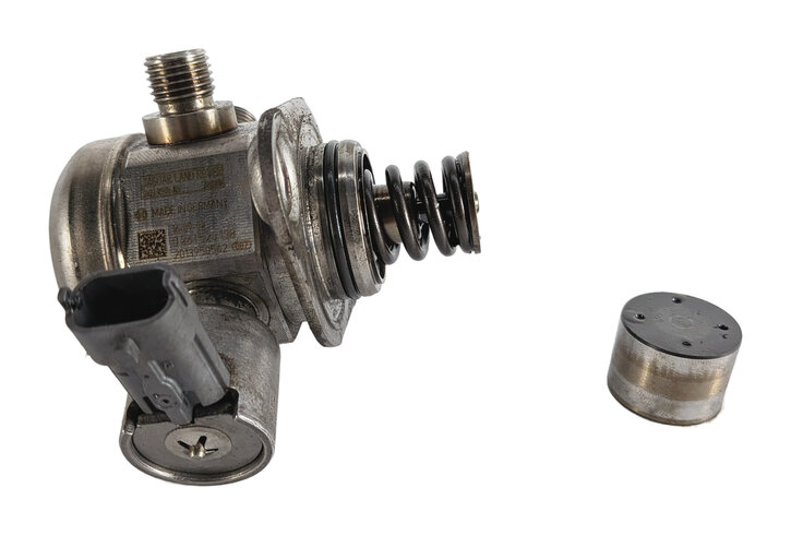 Thumbnail 2: 10-17 LR4 ROVER SPORT DISCOVERY L322 L320 L405 L494 L462 HIGH PRESSURE FUEL PUMP