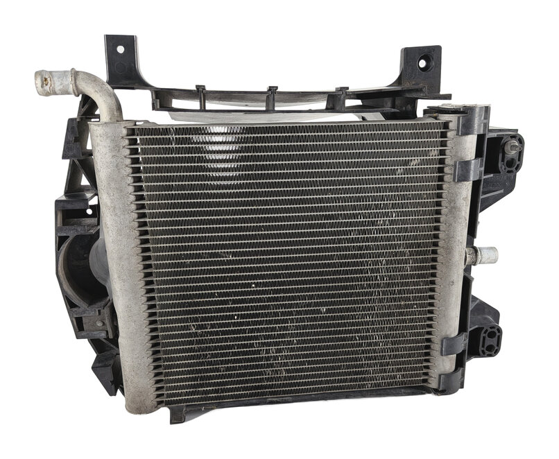 Thumbnail 2: 13-20 ROVER SPORT DISCOVERY (L405 L462 L494) LEFT AUXILIARY RADIATOR & BRACKET