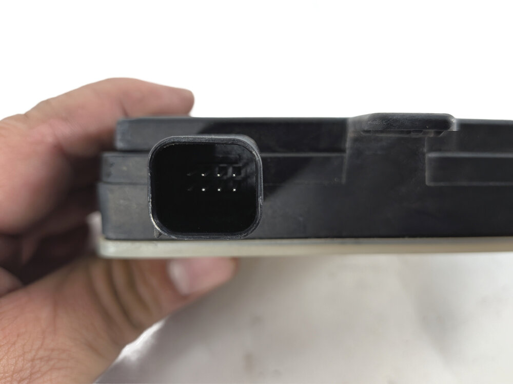 Thumbnail 8: 15-17 RANGE ROVER SPORT EVOQUE (L494 L538) REAR BLIND SPOT RADAR SENSOR MODULE