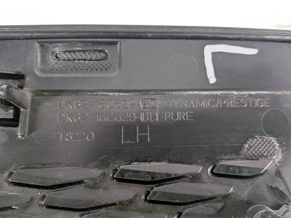 Thumbnail 8: 2016 RANGE ROVER SPORT (L494) FRONT LEFT DRIVER HOOD VENT GRILLE LOUVER (Black)