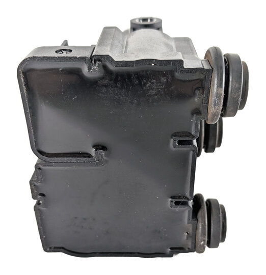 Thumbnail 7: 2016 RANGE ROVER SPORT (L494) REAR AIR SUSPENSION VALVE BLOCK SOLENOID MANIFOLD