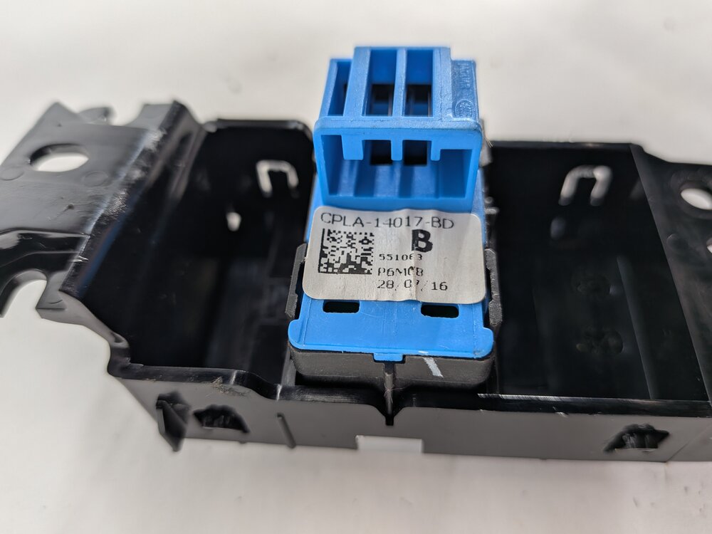 Thumbnail 8: 2016 RANGE ROVER SPORT (L494) REAR LEFT DOOR POWER LOCK UNLOCK CONTROL SWITCH
