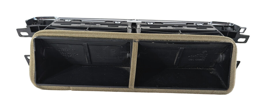 Thumbnail 6: 2016 RANGE ROVER SPORT (L494) FRONT CENTER DASH HEAT AIR AC DUAL VENT (Black)