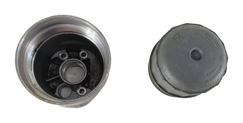 Thumbnail 3: 2016 RANGE ROVER SPORT L494 3.0L (306PS AJ126) ENGINE OIL FILTER HOUSING w/ CAP