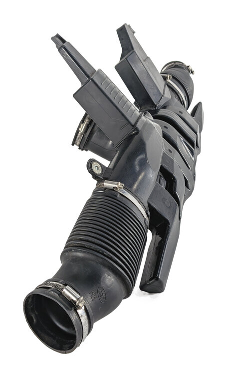 Thumbnail 2: 2016 RANGE ROVER SPORT L494 3.0L (306PS AJ126) ENGINE AIR INTAKE RESONATOR DUCT
