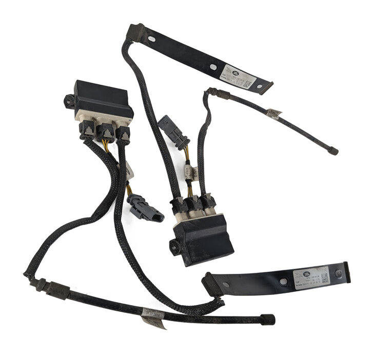 Thumbnail 5: 2016 RANGE ROVER SPORT (L494) REAR LIFTGATE HANDS FREE KICK SENSOR MODULE SET/2