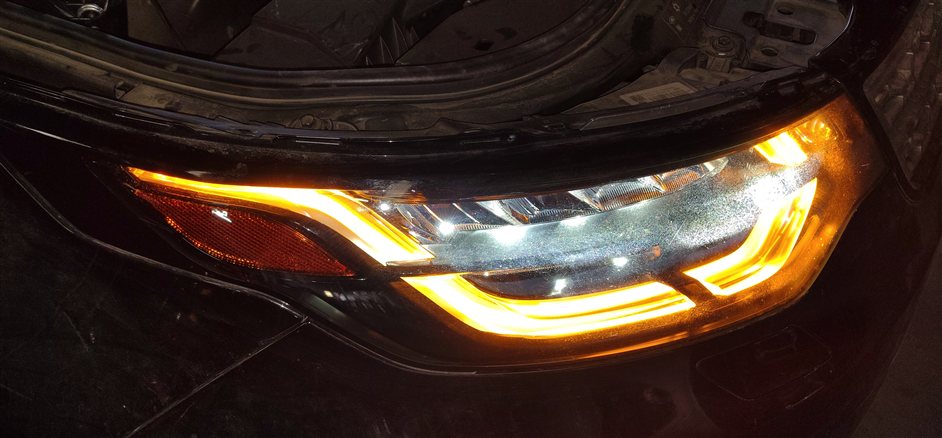 Thumbnail 2: 17-18 ROVER DISCOVERY (L462) FRONT RIGHT PASSENGER ADAPTIVE LED HEADLIGHT LAMP