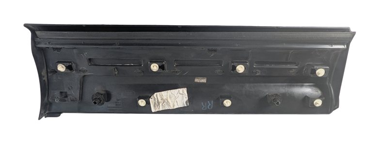 Thumbnail 6: 17-23 LAND ROVER DISCOVERY (L462) REAR RIGHT LOWER DOOR TRIM MOULDING (BLACK)