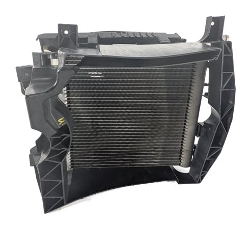 Thumbnail 2: 13-20 ROVER SPORT DISCOVERY (L405 L462 L494) LEFT AUXILIARY RADIATOR & BRACKET