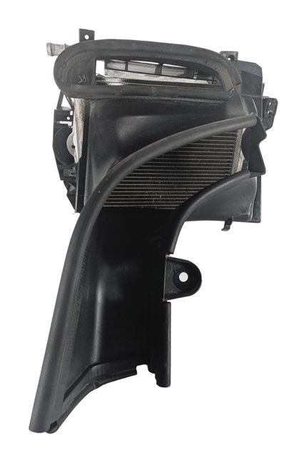Thumbnail 5: 13-20 ROVER SPORT DISCOVERY (L405 L462 L494) LEFT AUXILIARY RADIATOR & BRACKET