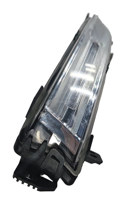 Thumbnail 5: 17-24 E/F/I PACE ROVER DISCOVERY L462 FRONT RIGHT PASSENGER LOWER FOGLIGHT LAMP