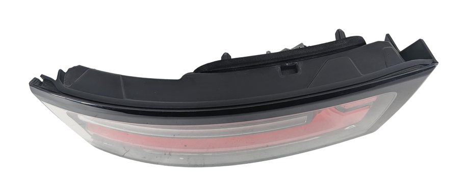 Thumbnail 4: 17-20 LAND ROVER DISCOVERY L462 REAR LEFT DRIVER INNER LIFTGATE TAILLIGHT LAMP