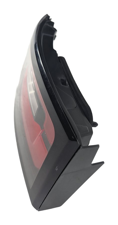 Thumbnail 5: 17-20 LAND ROVER DISCOVERY L462 REAR LEFT DRIVER INNER LIFTGATE TAILLIGHT LAMP