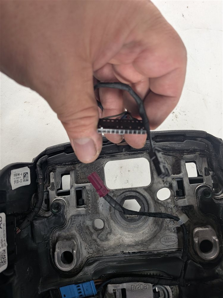 Thumbnail 9: 17-20 ROVER DISCOVERY (L462) HEATED STEERING w/SHIFT PADDLES GRAY STITCH (Black)