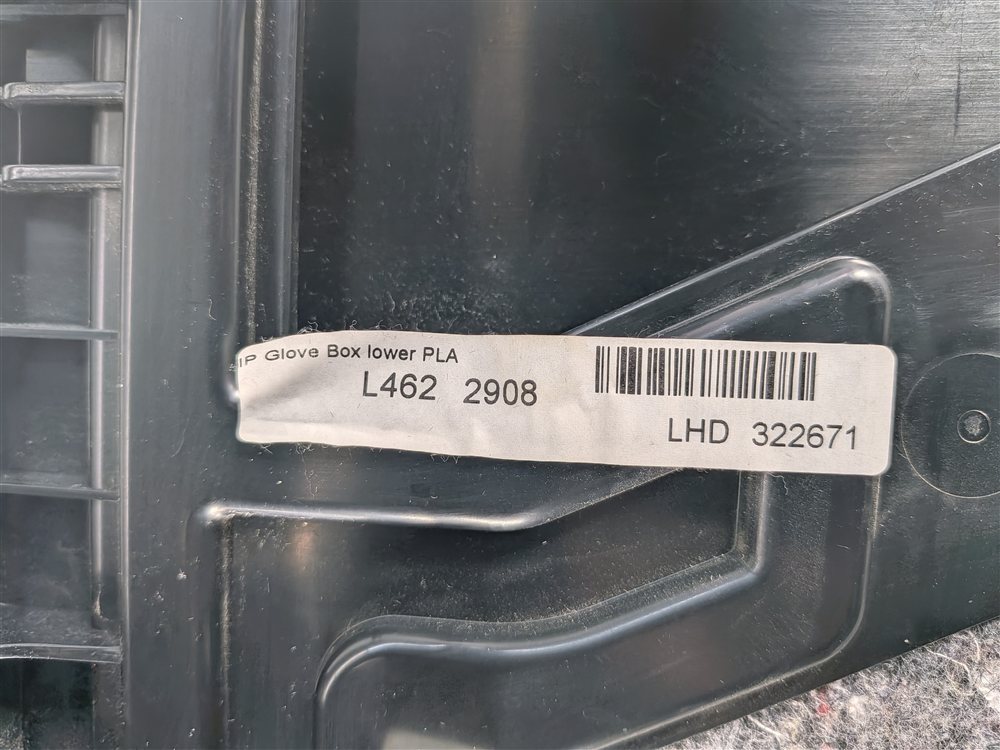Thumbnail 9: 2017-2023 LAND ROVER DISCOVERY (L462) RIGHT PASSENGER LOWER GLOVE BOX (Black)