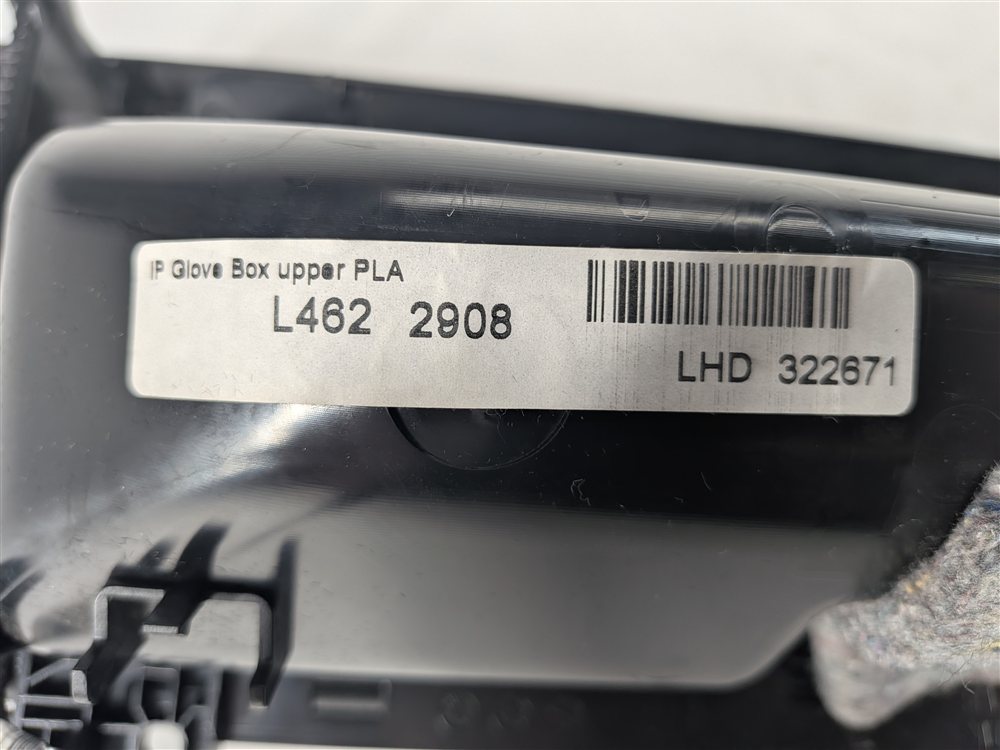 Thumbnail 10: 2017-2022 LAND ROVER DISCOVERY (L462) RIGHT PASSENGER UPPER GLOVE BOX (Black)