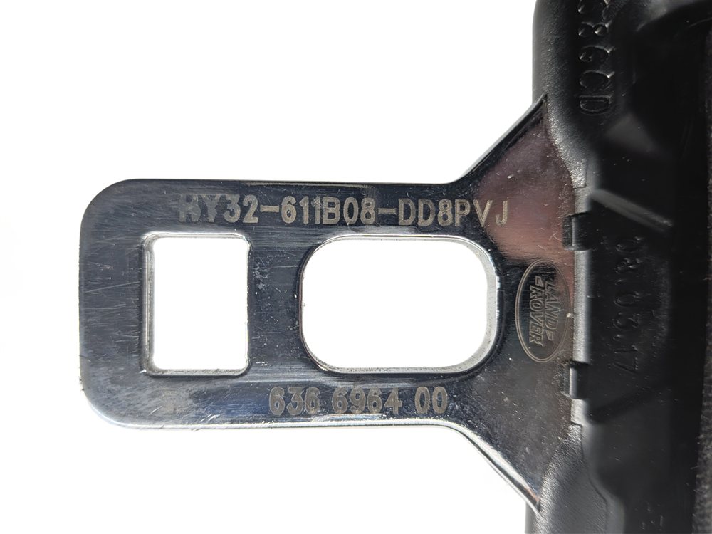 Thumbnail 13: 17-19 LAND ROVER DISCOVERY L462 FRONT RIGHT PASSENGER SEATBELT RETRACTOR (Black)