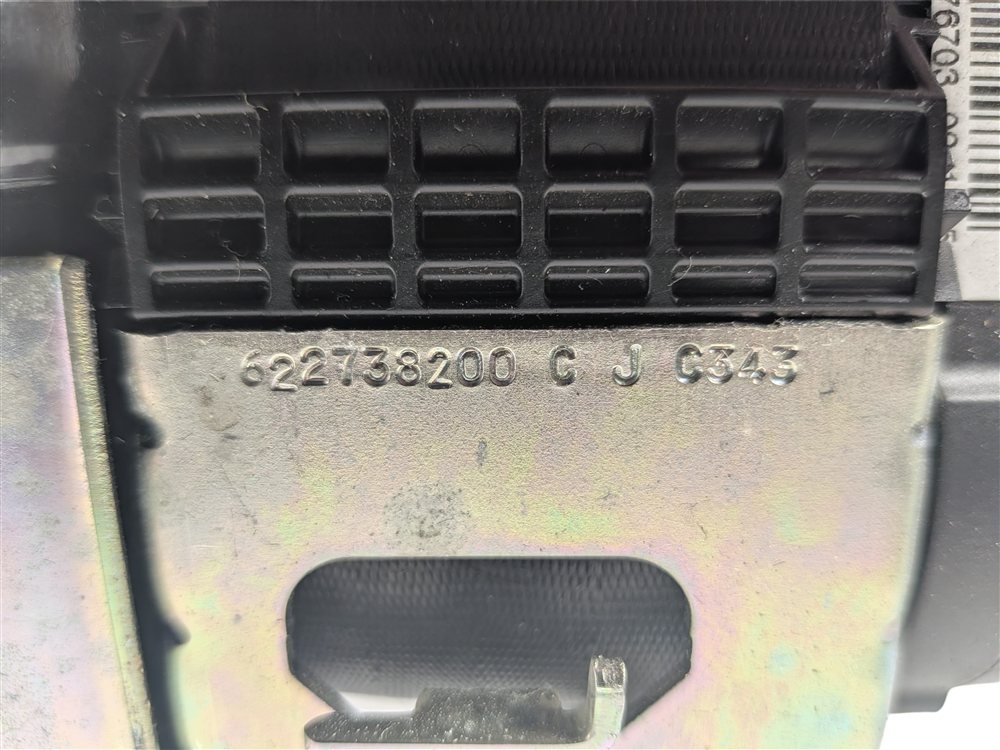 Thumbnail 9: 17-19 LAND ROVER DISCOVERY L462 FRONT RIGHT PASSENGER SEATBELT RETRACTOR (Black)