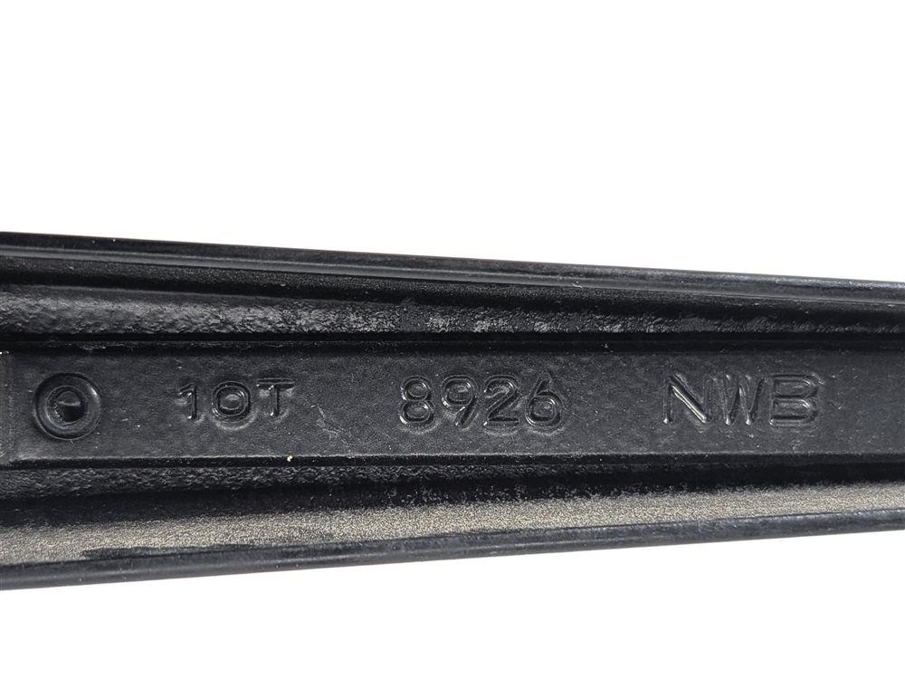 Thumbnail 9: 2017 LAND ROVER DISCOVERY (L462) FRONT LEFT & RIGHT WINDSHIELD WIPER ARM SET/2