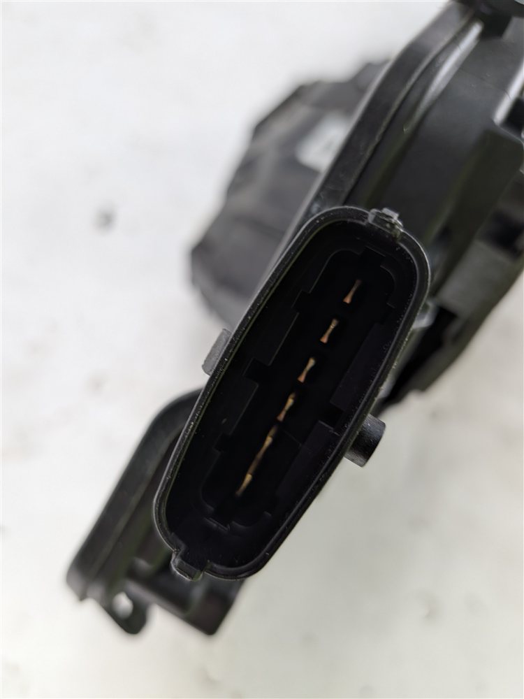 Thumbnail 8: 13-22 RANGE ROVER DISCOVERY (L405 L462 L494 L550) REAR RIGHT PASSIVE DOOR LATCH