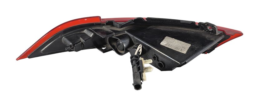 Thumbnail 6: 17-20 LAND ROVER DISCOVERY L462 REAR RIGHT PASSENGER LOWER BUMPER TAILLIGHT LAMP