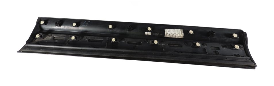 Thumbnail 7: 17-23 ROVER DISCOVERY (L462) FRONT LEFT DRIVER LOWER DOOR TRIM MOULDING (BLACK)
