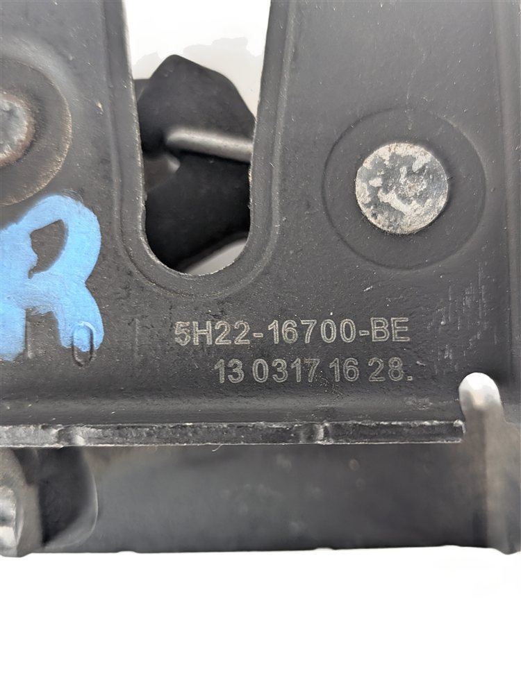 Thumbnail 9: 2017 LAND ROVER DISCOVERY (L462) FRONT LEFT & RIGHT HOOD LID LOCK LATCH SET/2