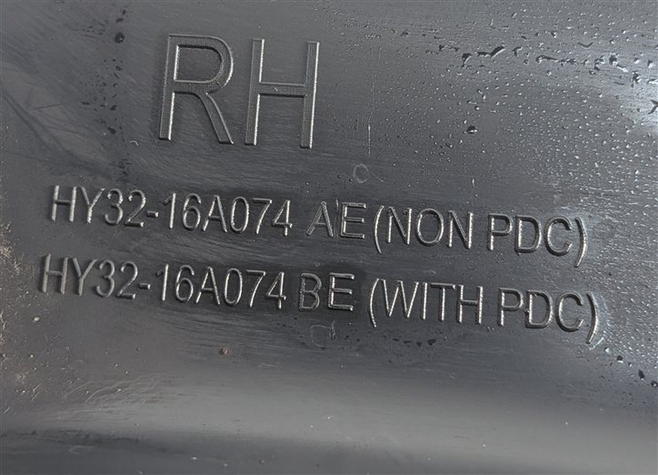 Thumbnail 10: 2017 LAND ROVER DISCOVERY (L462) FRONT RIGHT WHEEL ARCH MOLDING (MATTE BLACK)