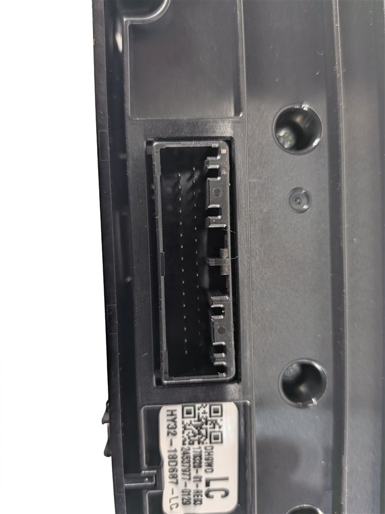 Thumbnail 8: 17-20 LAND ROVER DISCOVERY (L462) REAR HEAT AIR AC HVAC CLIMATE CONTROL PANEL