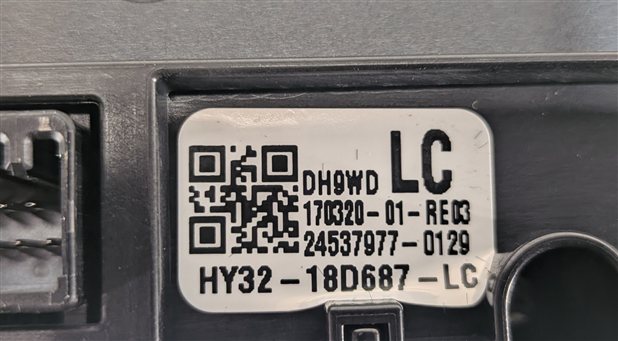 Thumbnail 9: 17-20 LAND ROVER DISCOVERY (L462) REAR HEAT AIR AC HVAC CLIMATE CONTROL PANEL