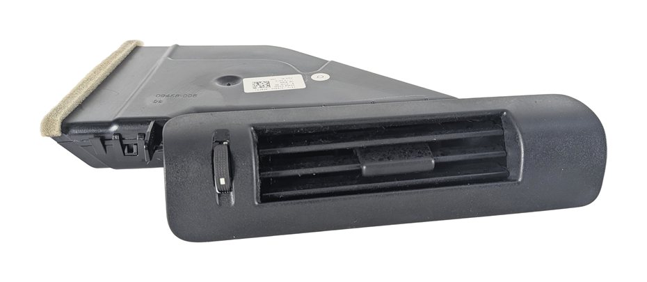 Thumbnail 5: 2017 LAND ROVER DISCOVERY (L462) REAR RIGHT B PILLAR HEAT AIR AC VENT (Black)