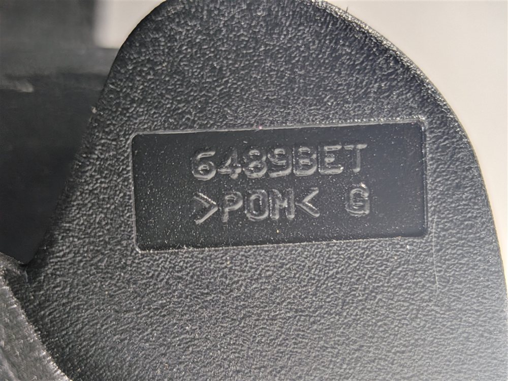 Thumbnail 9: 2017 LAND ROVER DISCOVERY L462 REAR LEFT 2ND ROW SEAT SEATBELT RETRACTOR (Black)